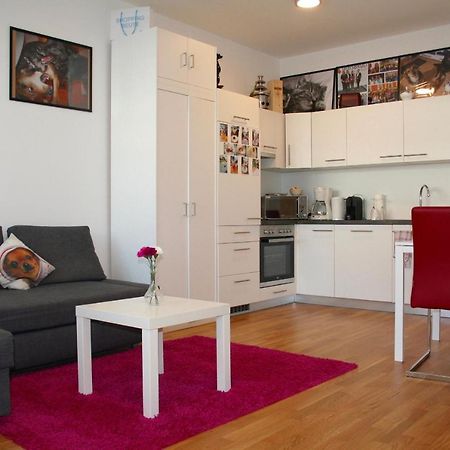 Trendy Danube Apartment - Close To Un Відень Екстер'єр фото