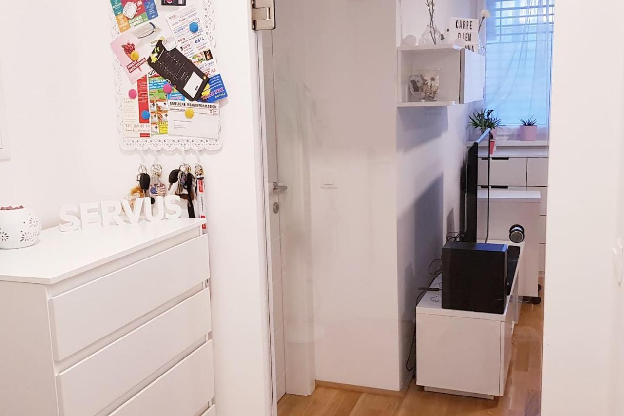 Trendy Danube Apartment - Close To Un Відень Екстер'єр фото